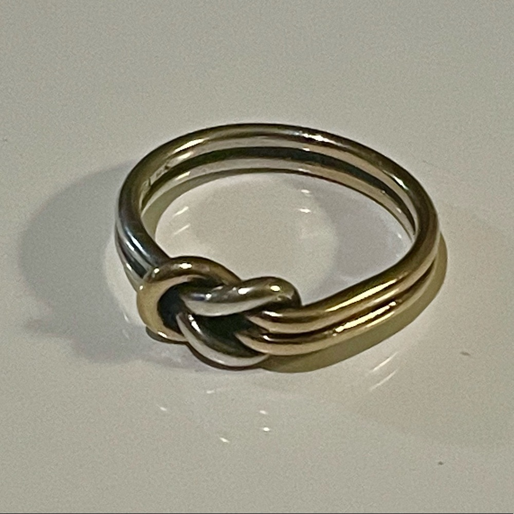 Retired rare James Avery lovers knot ring, 14k and sterling silver Sz 6